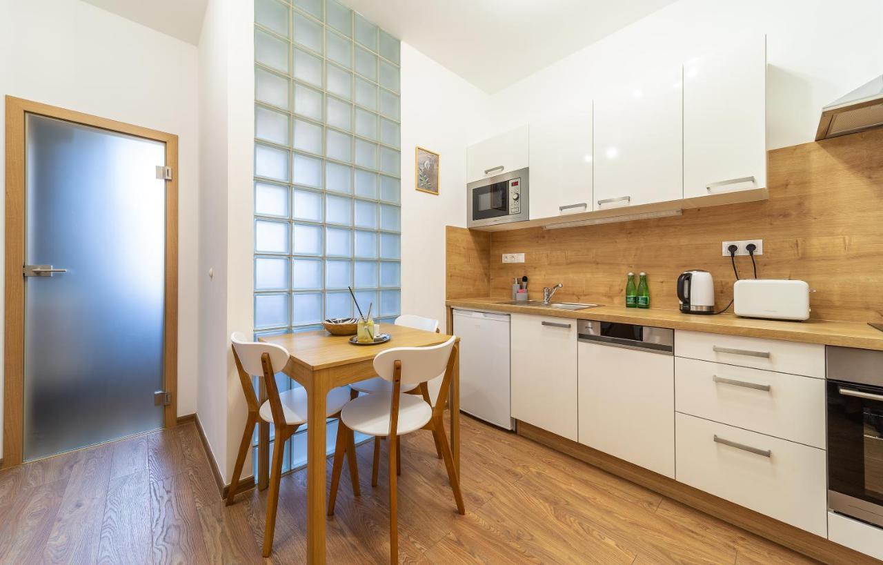 Aviatik Apartments Ceske Budejovice Exterior photo