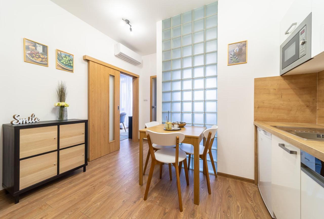 Aviatik Apartments Ceske Budejovice Exterior photo