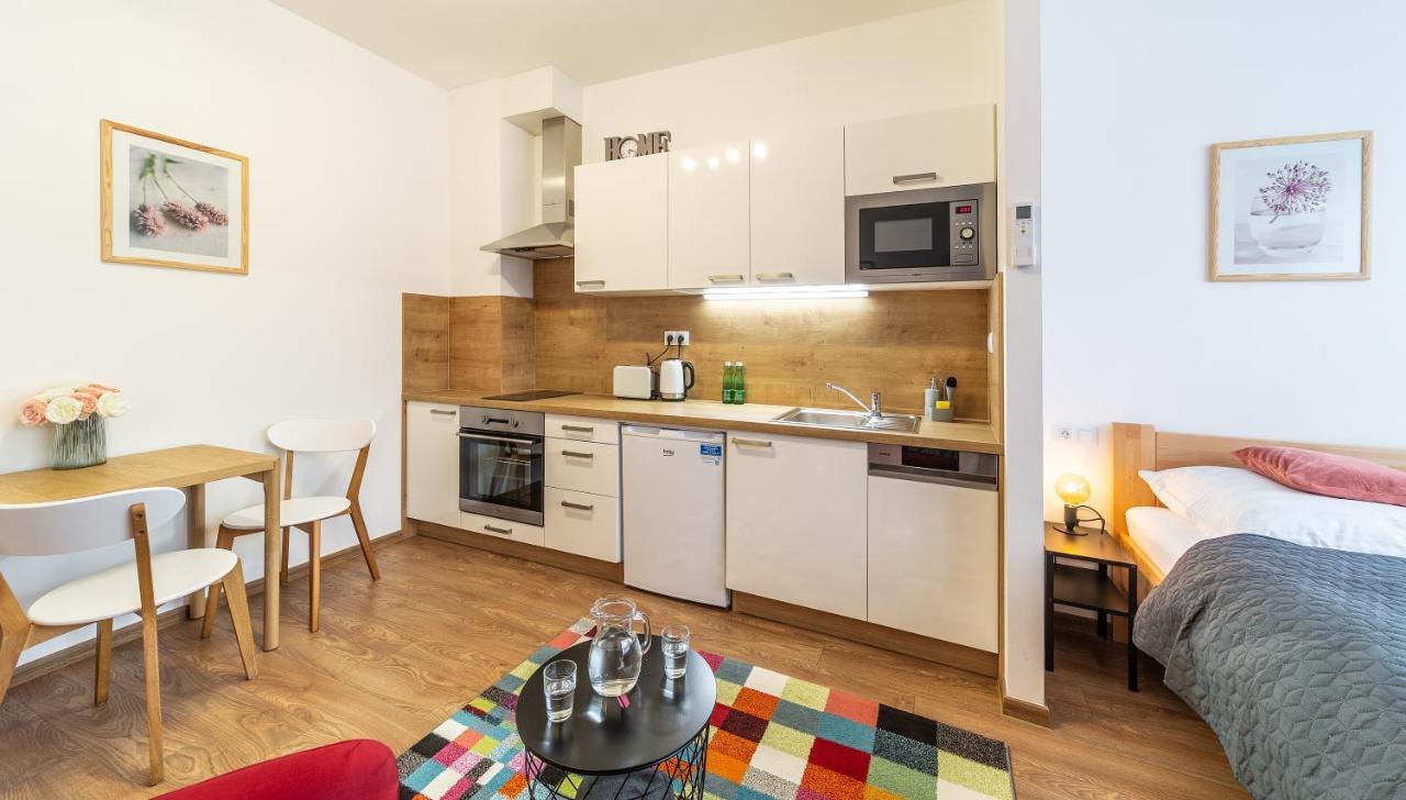 Aviatik Apartments Ceske Budejovice Exterior photo